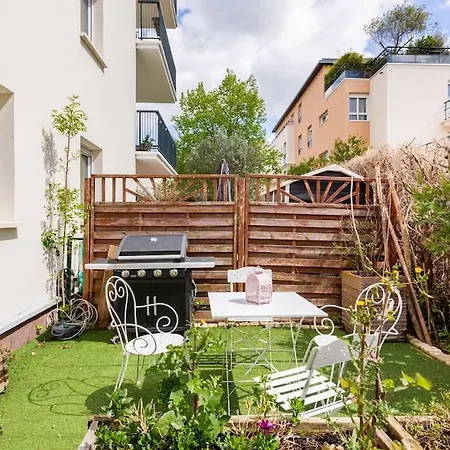 Bel Appartement Avec Terrasse Et Parking Gratuit Massy  Exterior foto