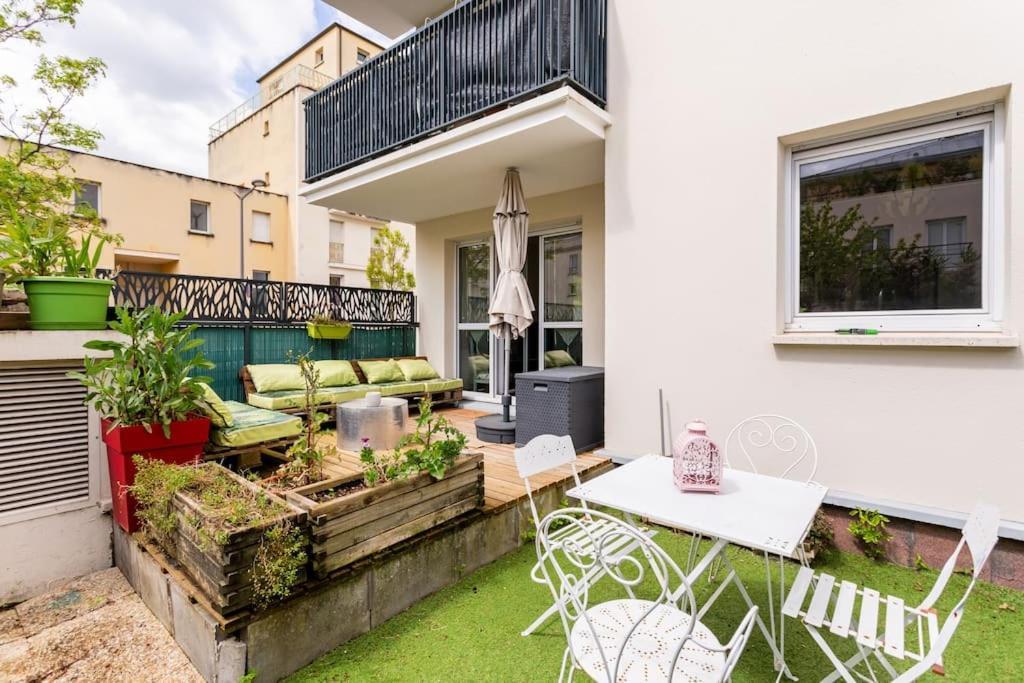 Apartment Bel Avec Terrasse Et Parking Gratuit Massy (Essonne)