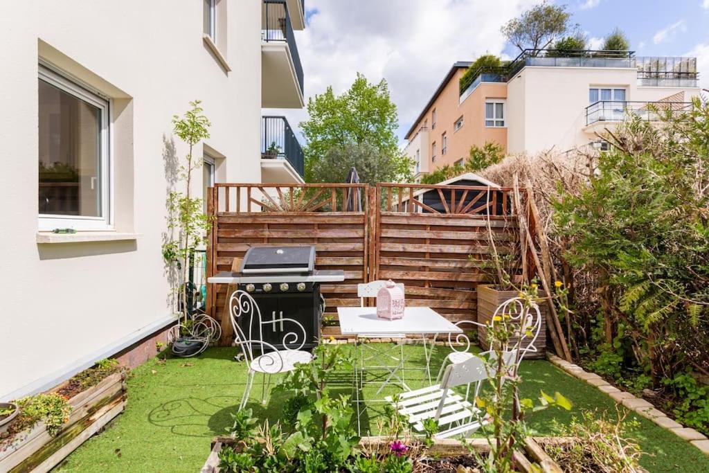 Bel Avec Terrasse Et Parking Gratuit Apartment